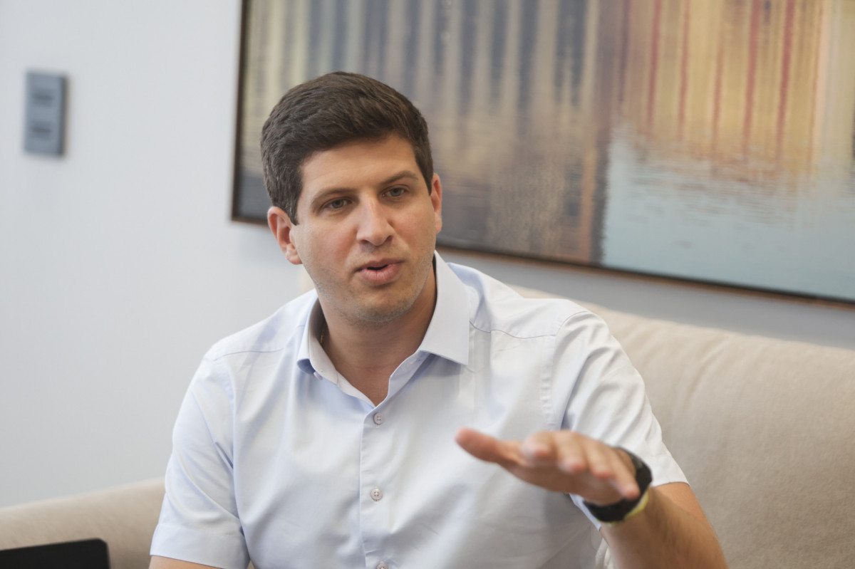 Descalabro socialista: Administração João Campos é flagrada em contrato milionário com empresa 'fantasma' e sobrepreço de 63%