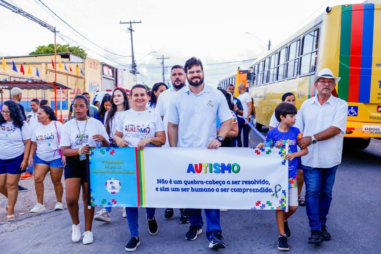 Professora Elcione participa de caminhada pelo Autismo e reforça compromisso com a inclusão em Igarassu