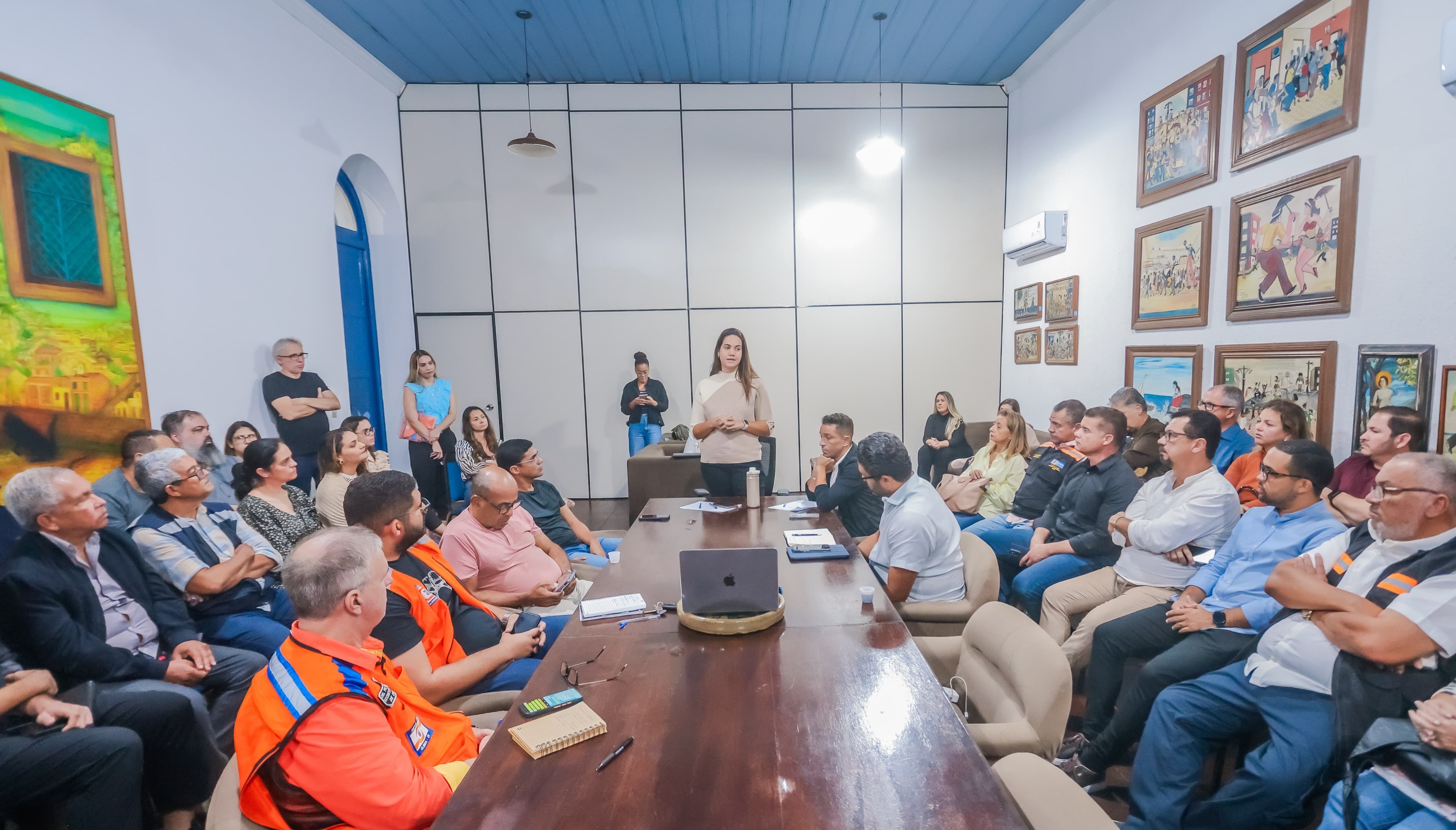 Mirella convoca secretariado e define novas ações contra impactos das fortes chuvas